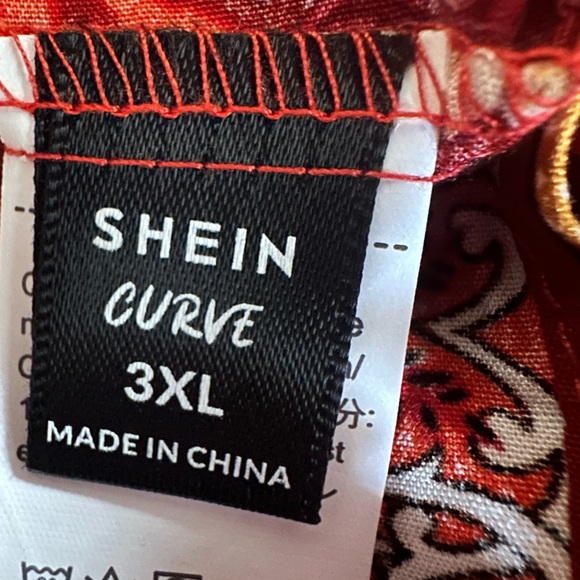 SHEIN CURVE+ Vacation Style Flower Overlap V-Neck Ruffle Short Sleeve Dress, 3X - Picture 15 of 16